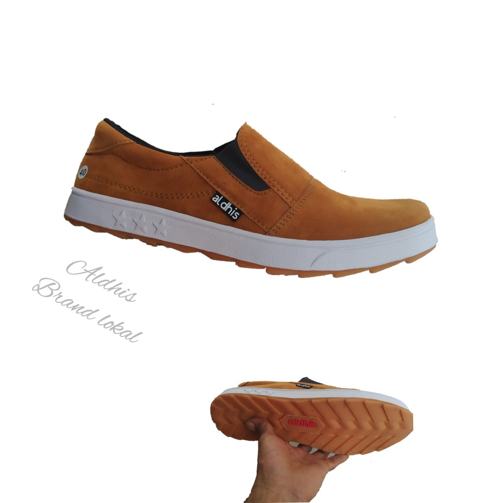 Sepatu Slip On Pria Tanpa Tali Aldhis SL1 Coklat Tan Original Asli Lokal Sepatu Santai Keren Terbaru