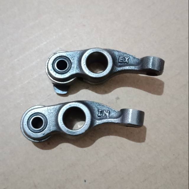 Original in ex rocker arm Vario 110 techno karbu / Vario 110 karbu platuk pelatuk klep