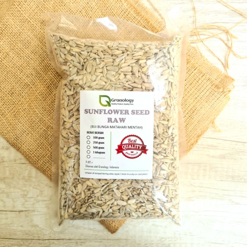 Biji Bunga Matahari Mentah / Raw Sunflower Seed - 1 kilogram