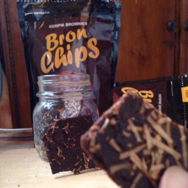 

Keripik brownies PRE-ORDER