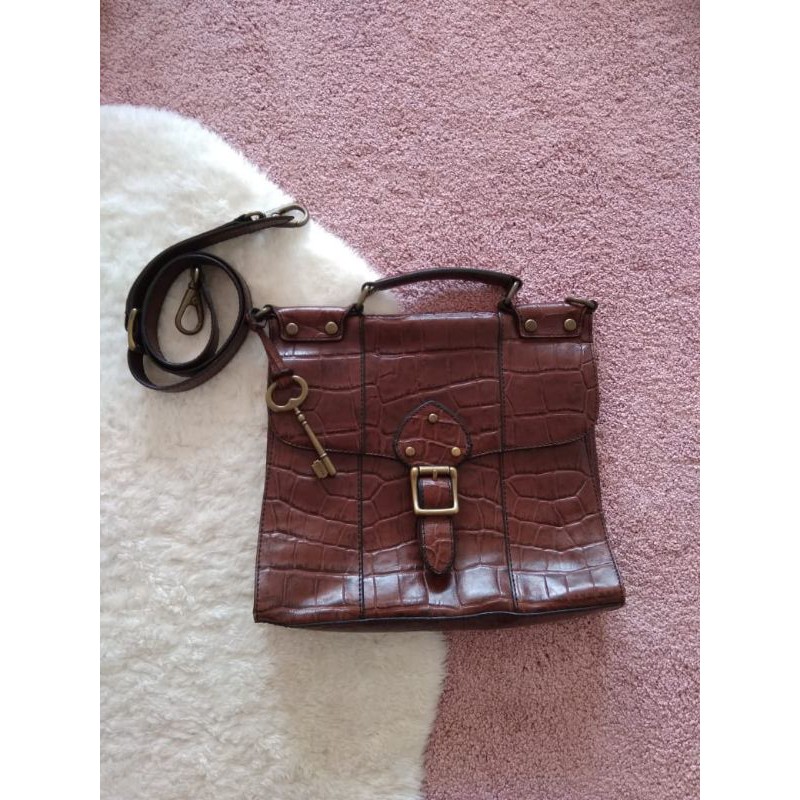 fossil vrv croco sling