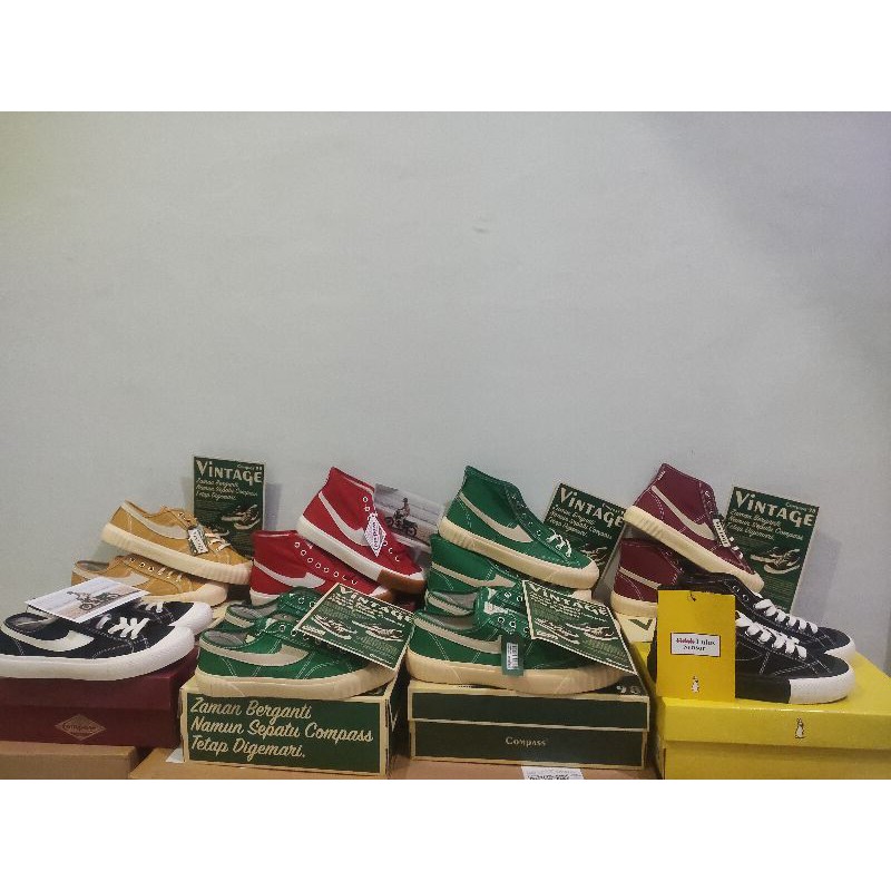 Sepatu Compass Gazelle Blue Sky Low