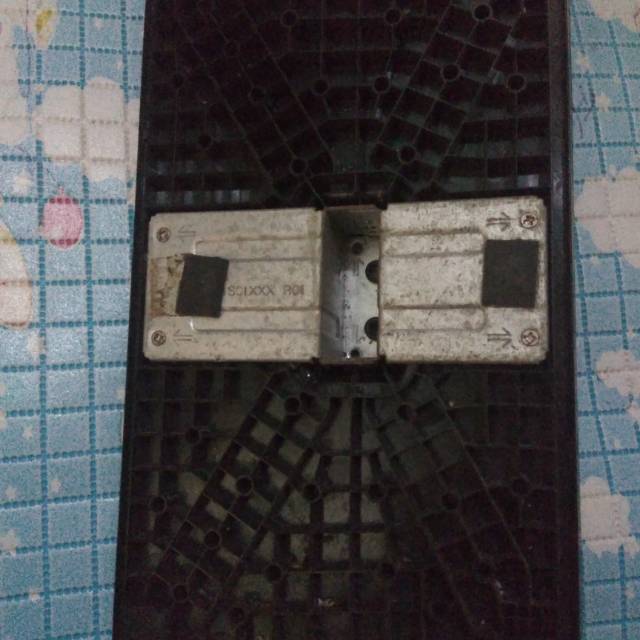 stand kaki tv sharp aquos 24 inch LC24N4071