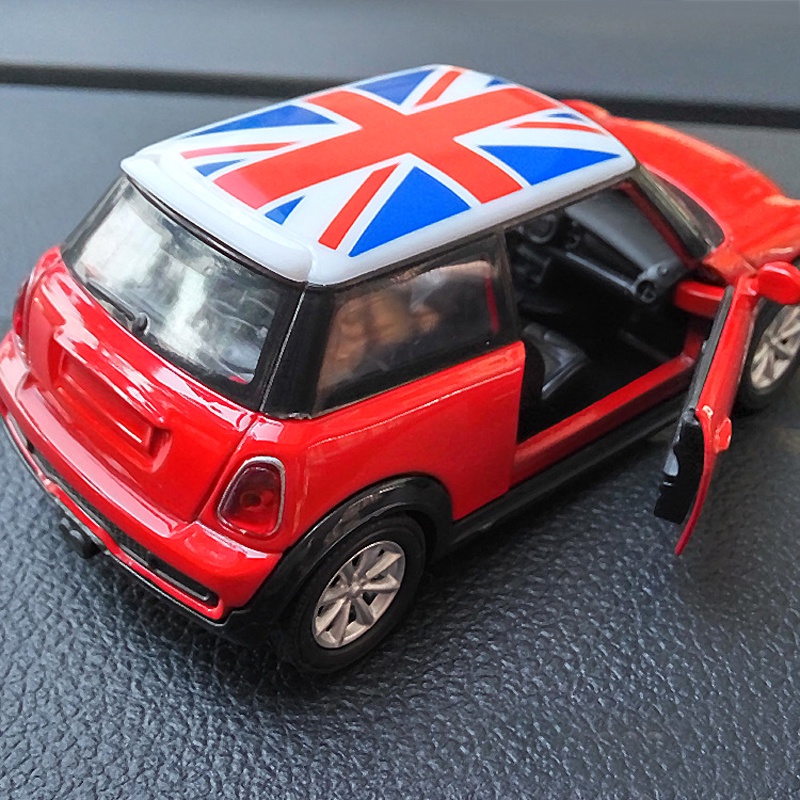 Mainan Mobil Diecast Klasik Mini Bahan Alloy Untuk Dekorasi Kue Ulang Tahun