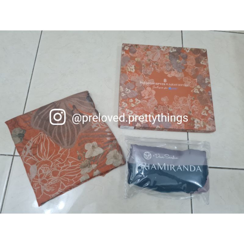 Bundling Preloved Buttonscarves Orchide Orange