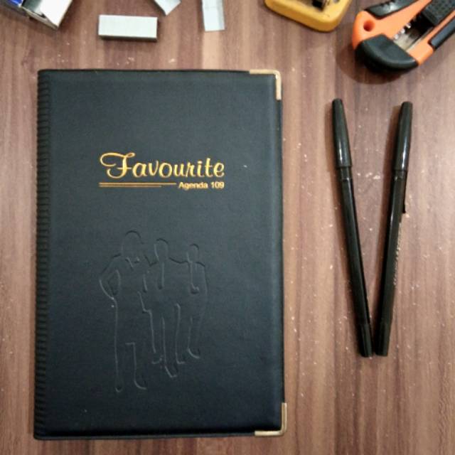 

Note Book Buku Tulis Buku Catatan Buku Agenda FAVOURITE 109 Hitam
