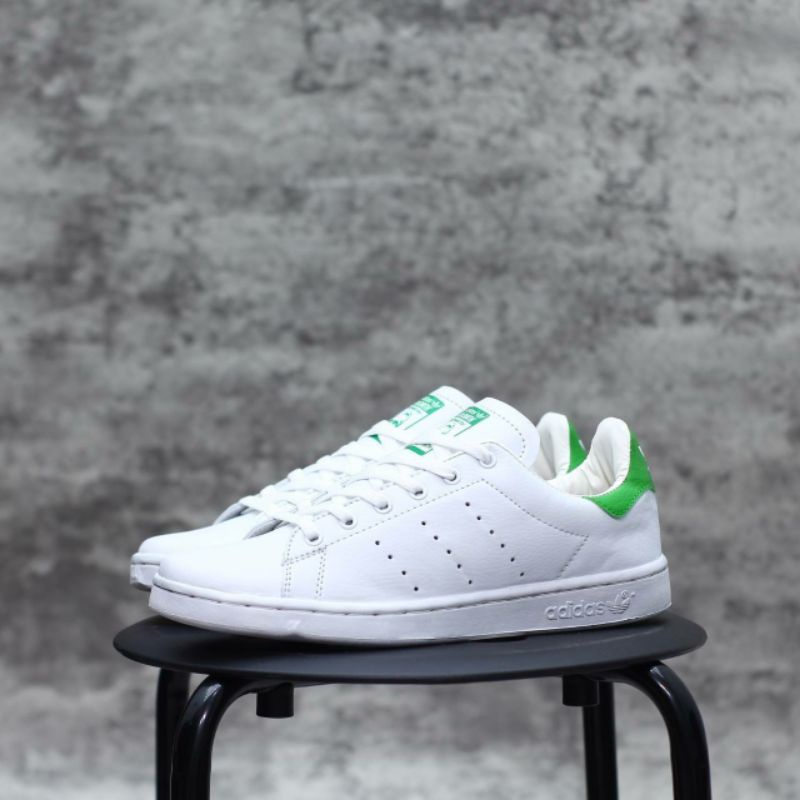 Sepatu ADIDAS Stan smith Sneakers - WHITE