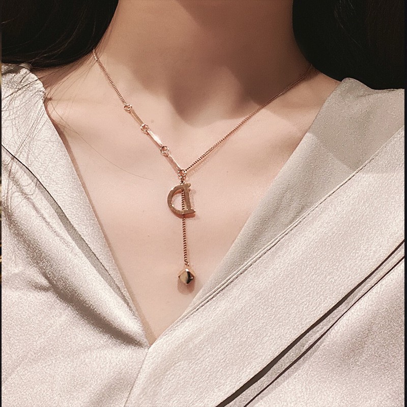 Kalung Titanium Wanita Anti Pudar Model D Juntai