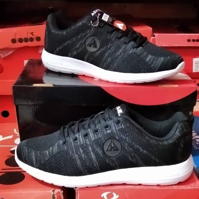  AIRWALK  KORGAN  BLACK SIZE 44 Shopee Indonesia