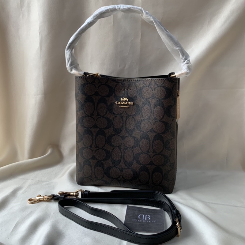 CH SMALL TOWN BUCKET BAG IN SIGNATURE CANVAS (2312)