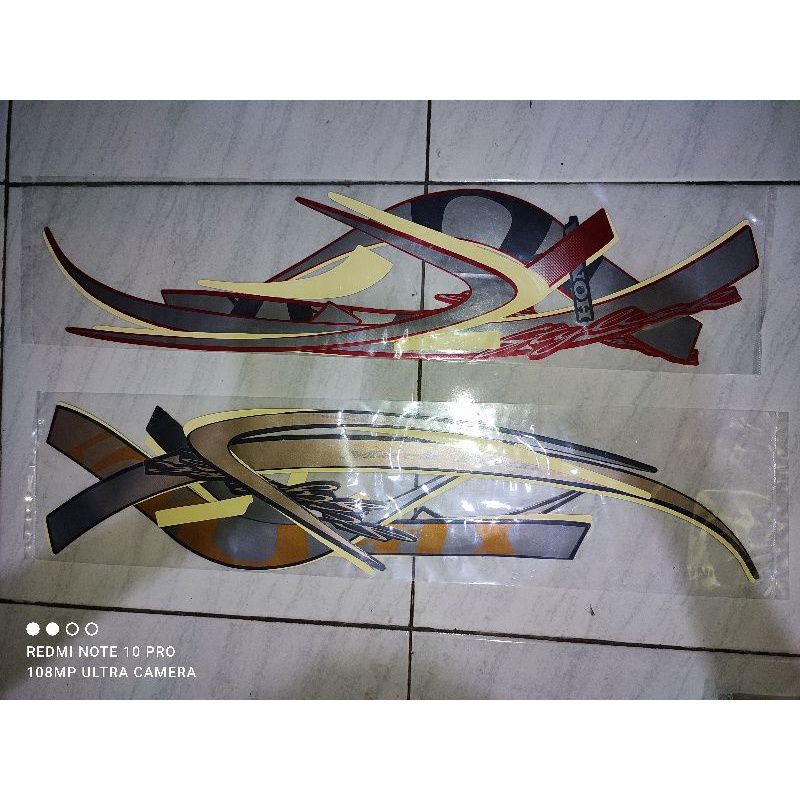 Stiker Striping Sticker Lis Honda Scoopy Scoopi Scopy Scopi 2020 2021 Abu Kuning Emas
