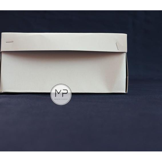 

➶ Dus Kotak Nasi Putih Polos uk. 20x20cm (50pcs) ۞