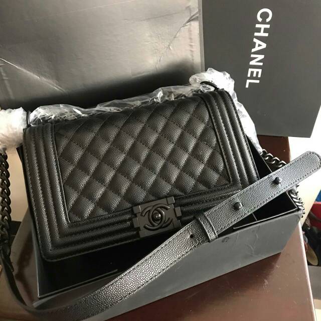 CHANEL BOY CAVIAR/LAMSKIN FREE BOX 25CM