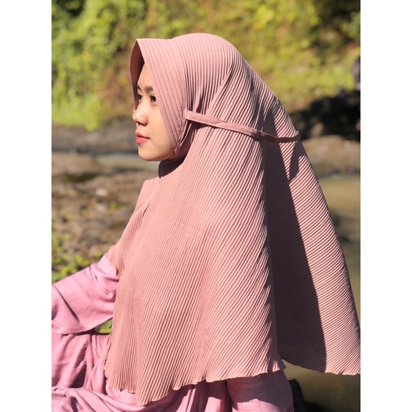 Jilbab instan bergo maryam plisket pet / bergo plisket pet / bergo pet antem