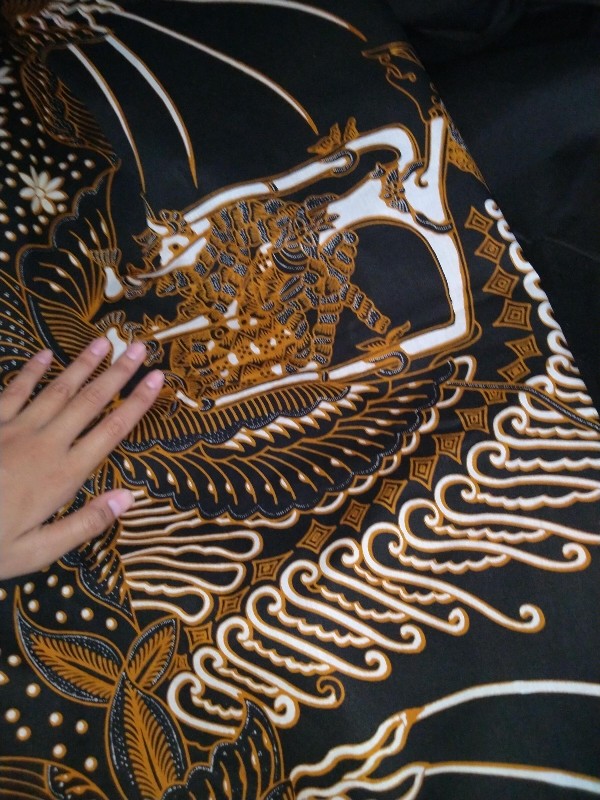 (best Seller) Kain Batik Solo Motif Wayang Warna Dasar Hitam