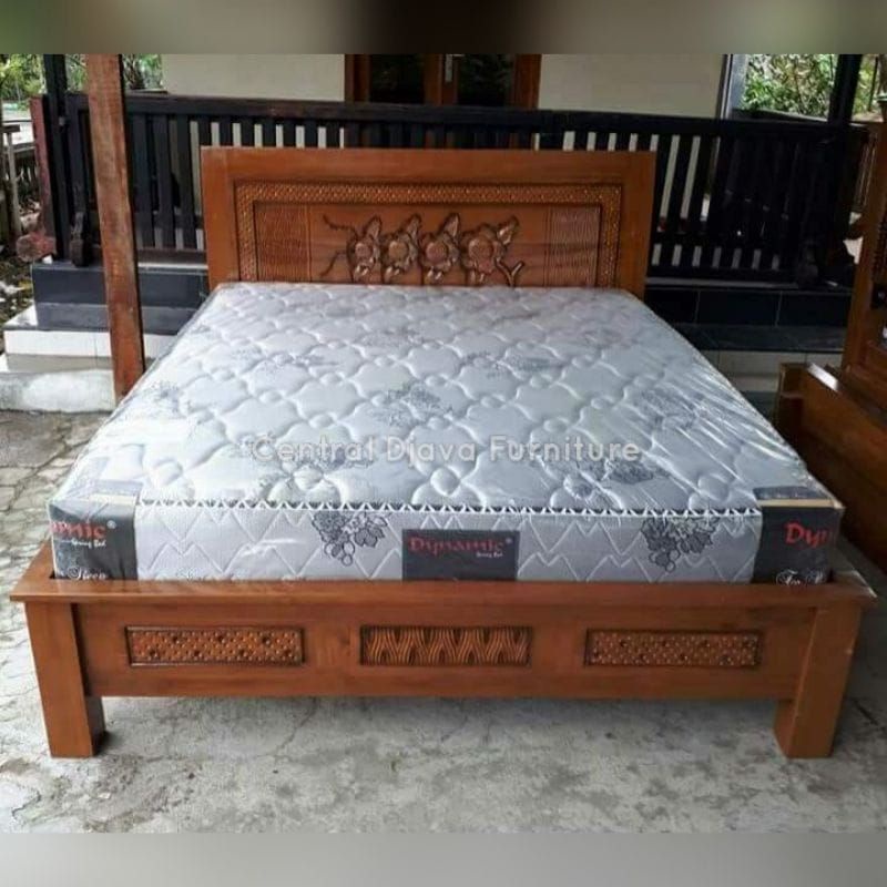 DIPAN TEMPAT TIDUR RANJANG MINIMALIS UKIR KAYU JATI UKURAN 180 X 200