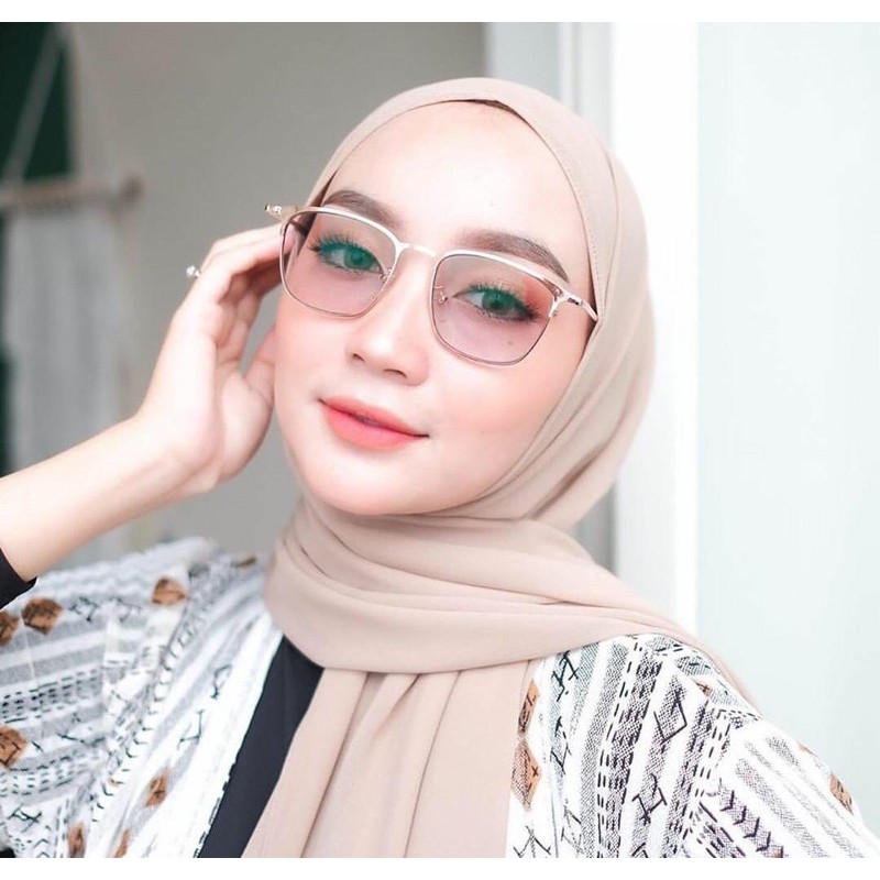 KACAMATA KOTAK KEKINIAN KODE 2047