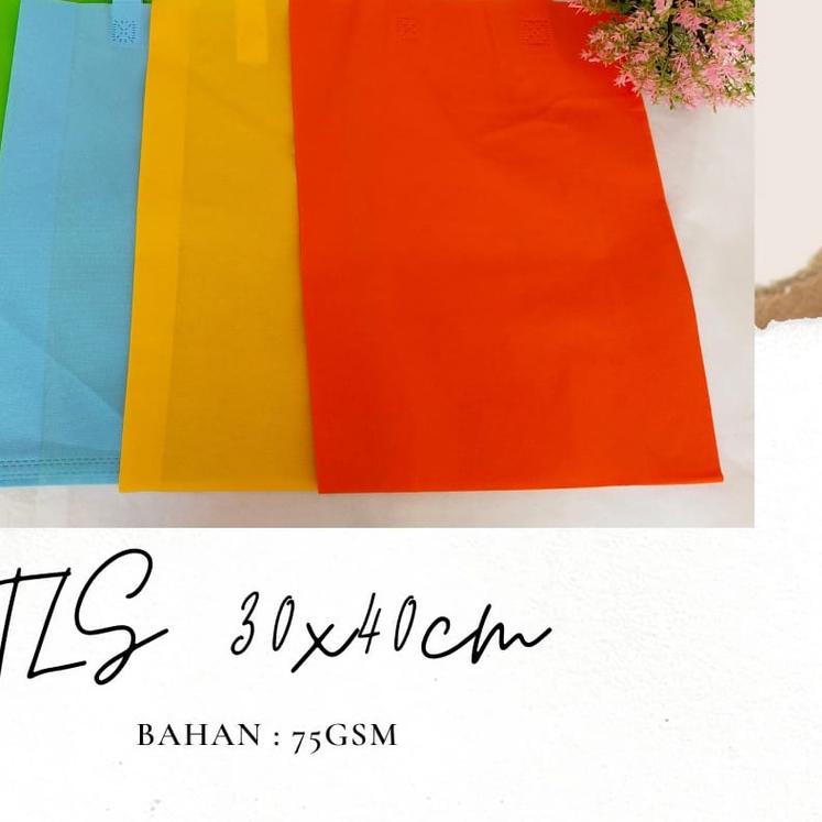 

♦ TAS KAIN SPUNBOND / GOODIE BAG / TAS PRESS TALI / TLS SIZE 30X40 Perlusin ➼