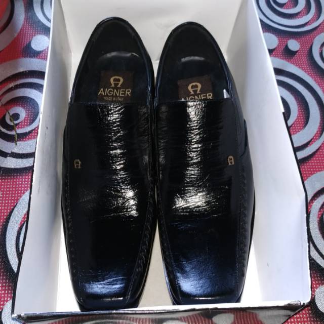 SEPATU KULIT ASLI MERK AIGNER
