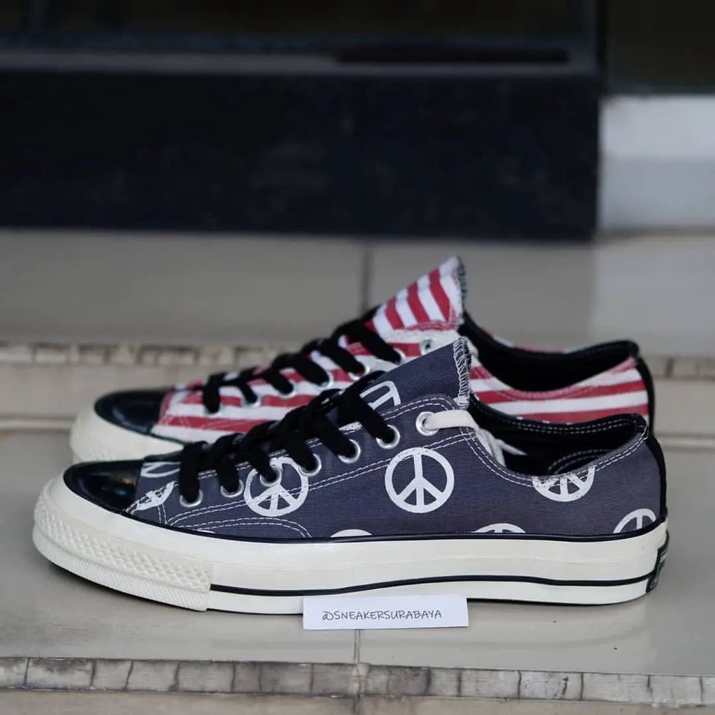 Converse Chuck Taylor 1970s Ox &quot;Peace Flag&quot; CT 70 CT 70s