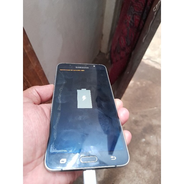 Samsung J7 2016 minus