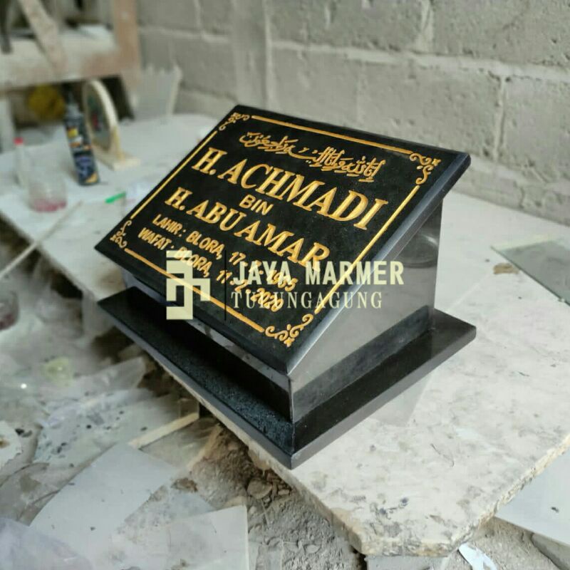 Nisan / Maesan Box Granit Hitam