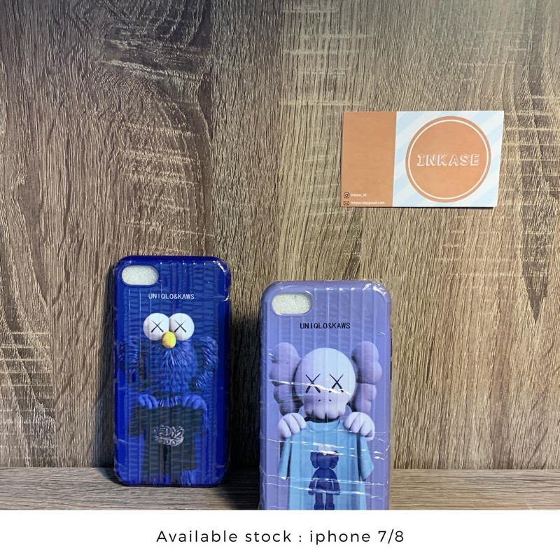 Koper Karakter iPhone 7/8 (Biru Tua / Ungu)