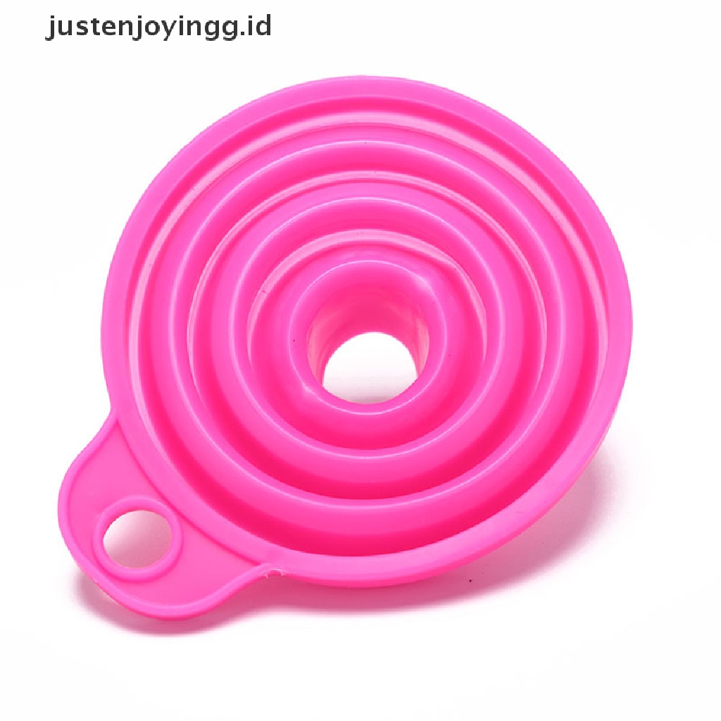 // justenjoyingg.id // silicone gel collapsible practical foldable funnel hopper kitchen tools ~