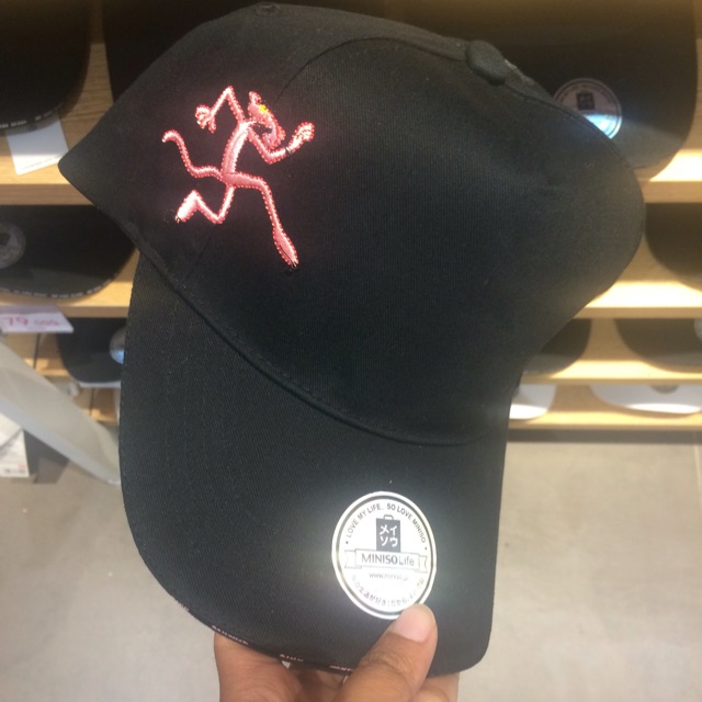 miniso pink panther hat / topi miniso pink panther special edition