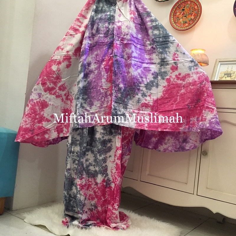 Mukena Bali tie dye