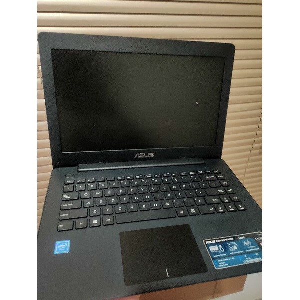 Laptop Asus X453M RAM 4 GB HDD 500 GB Mulus