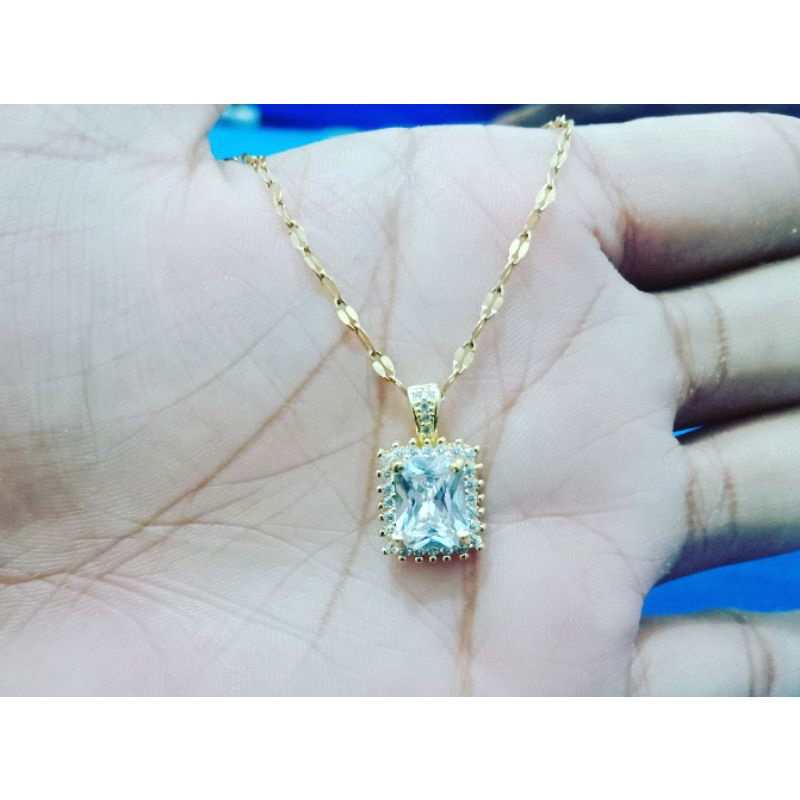 kalung titanium liontin batu permata