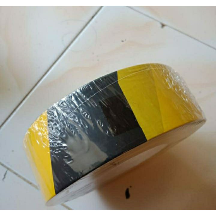 

Police Line Roll 2 Inch X 500 Meter Kuning Hitam Pita Pembatas Plastik Safety Line