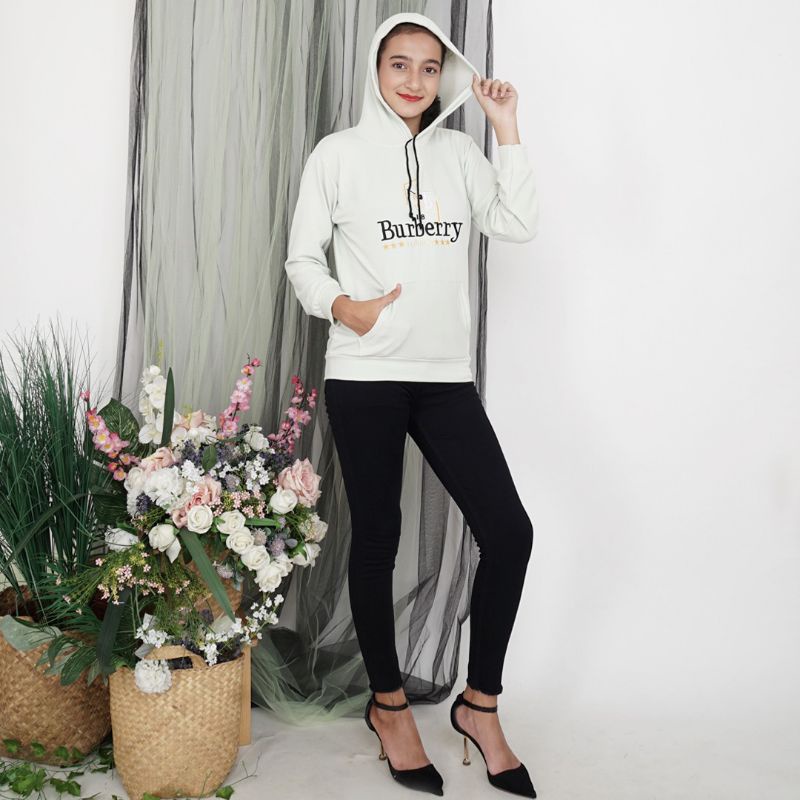 Kaos Hoodie Tangan Panjang Wanita