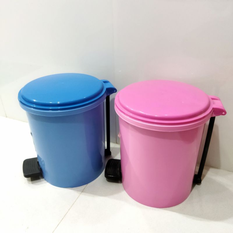 Tempat Sampah Injak Warna 10 Liter + Kontainer Dalam