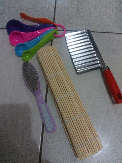 Pisau Iris Bergelombang - Kentang - Wortel - Timun