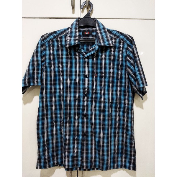 GQ kemeja pria lengan pendek preloved
