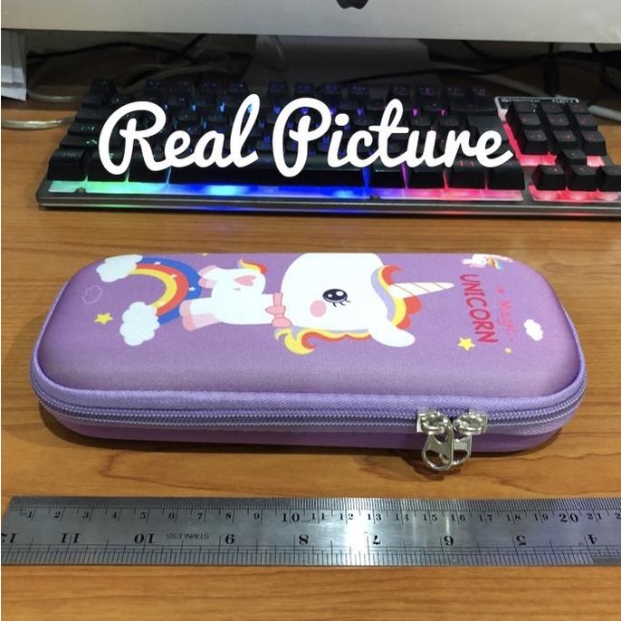 

TERMURAH Tempat Pensil Sekolah Pulpen Pencil Bag Box - TM99/TEMPAT PENSIL AESTHETIC/TEMPAT PENSIL ANAK PEREMPUAN/TEMPAT PENSIL LUCU/TEMPAT PENSIL 3D/TEMPAT PENSIL TRANSPARAN/TEMPAT PENSIL LUCU/TEMPAT PENSIL KOREA/TEMPAT PENSIL KAIN/TEMPAT PENSIL