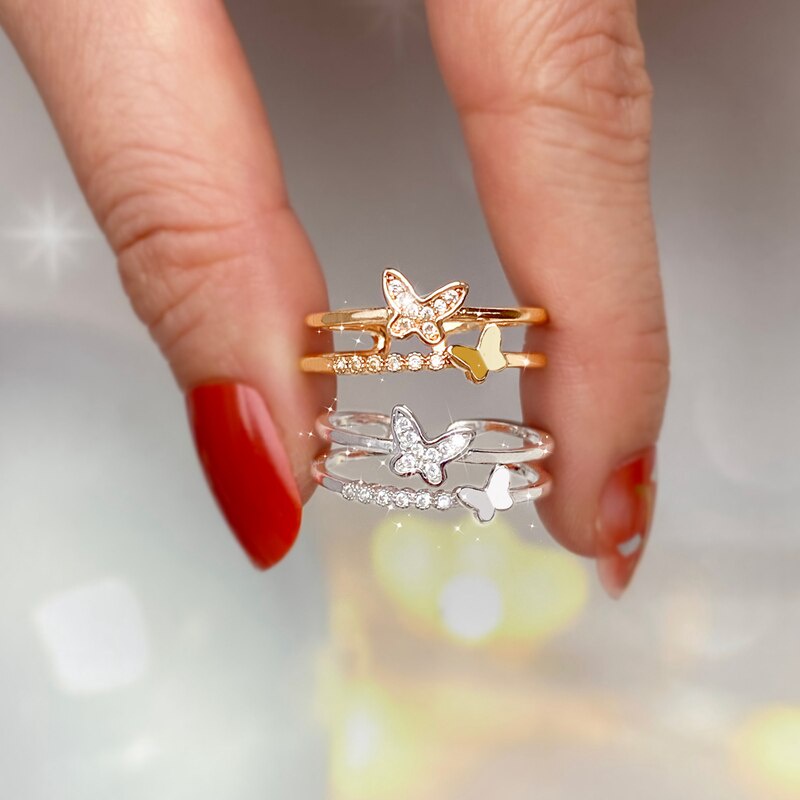 Cincin Model Terbuka Adjustable Desain Butterfly Heart Aksen Kristal Untuk Wanita