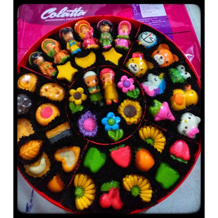

coklat candy tray isi sekitar 80-90 pcs