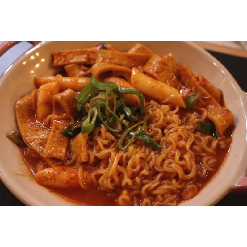 

Masisseo Cuisine - RABEOKKI | RAPOKI | RAMYEON TOPOKI INSTAN HALAL