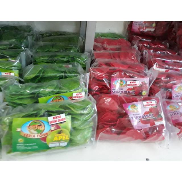 KERUPUK KRUPUK MENTAH APEL STRAWBERRY ECHO CAMILAN CEMILAN KHAS MALANG