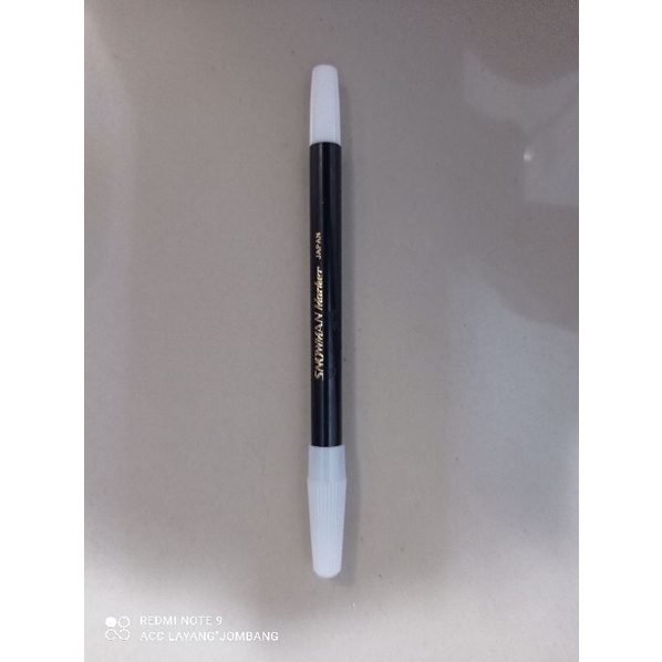 SPIDOL HITAM kecil SNOWMAN