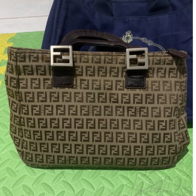 preloved tas fendi vintage