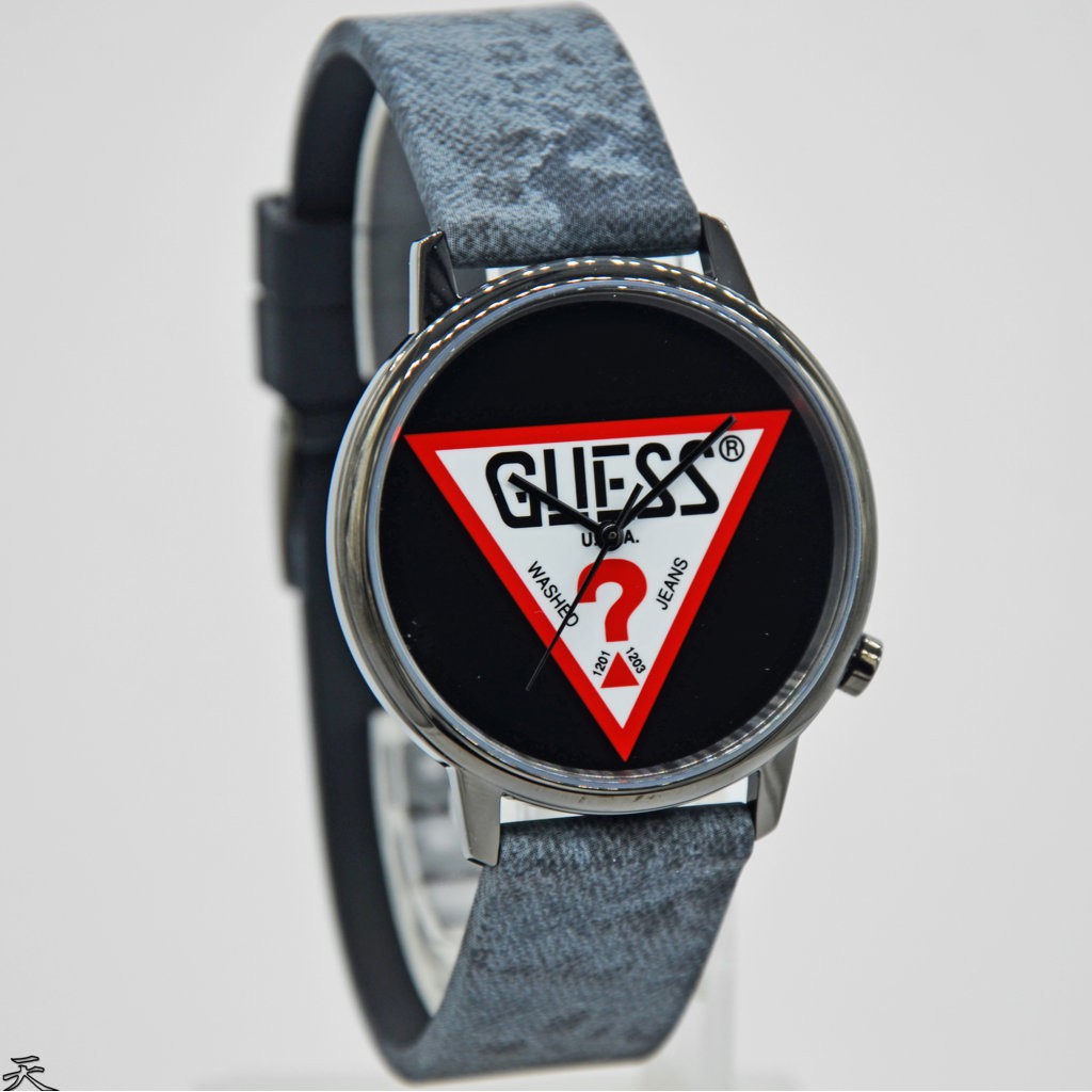 JAM TANGAN UNISEX GUESS V1029M3