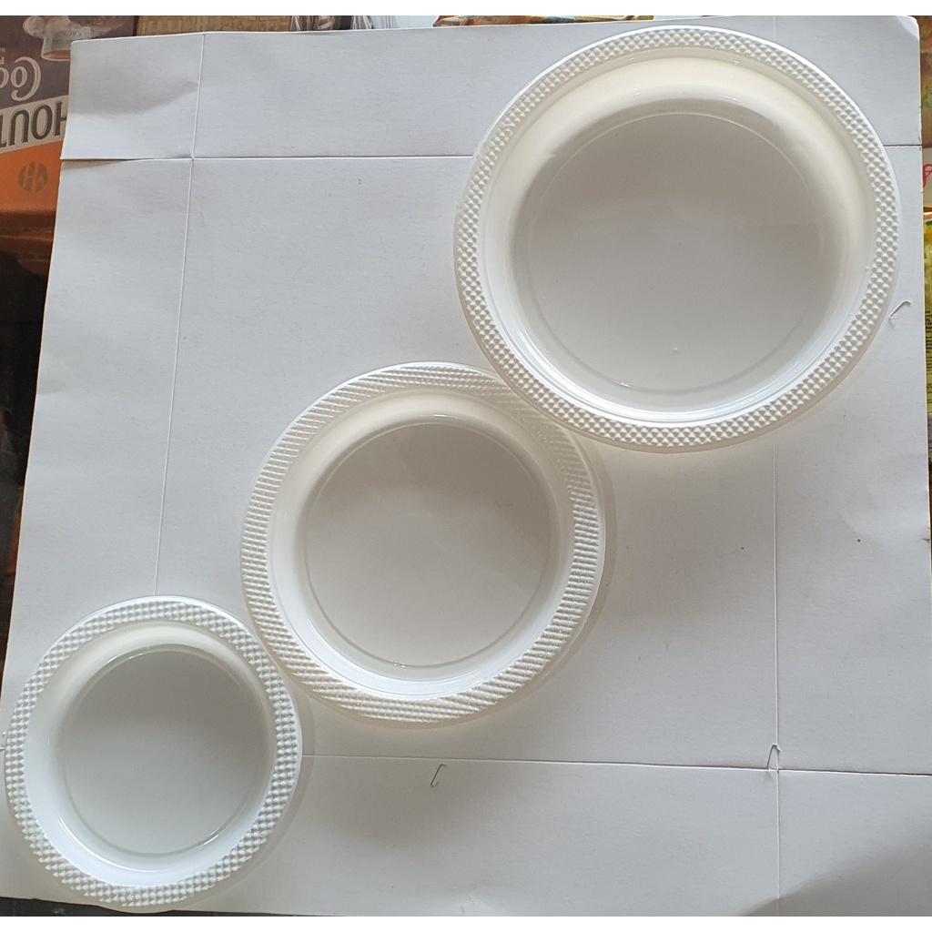Piring Plastik Putih