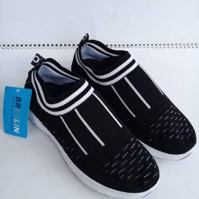 Sepatu slop kaos kaki breslin