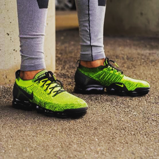 vapormax 2 neon green