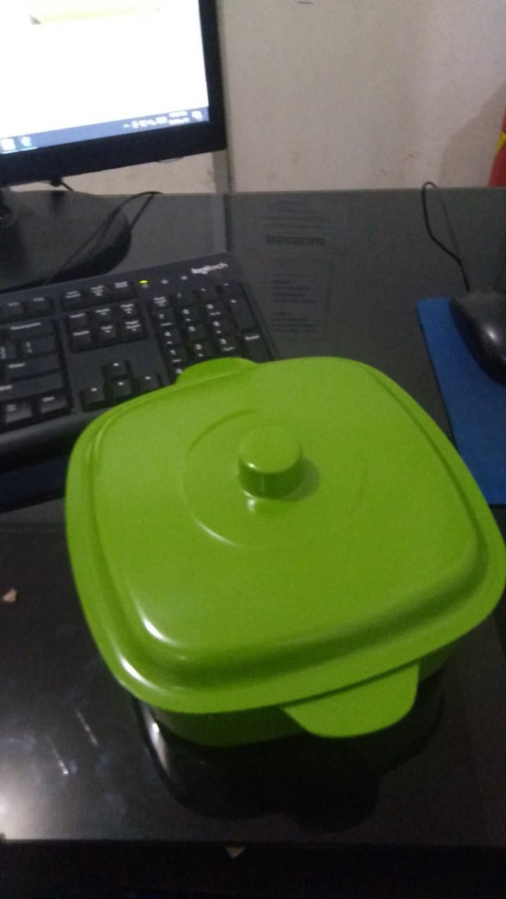 Mangkok Melamin Persegi Tutup Unica 2075