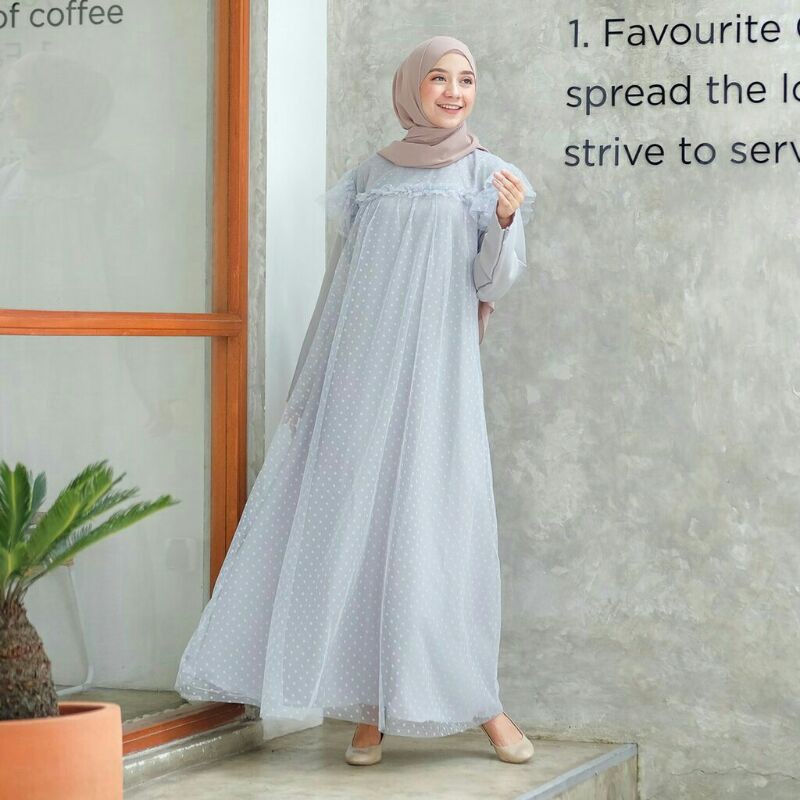 aquina dress